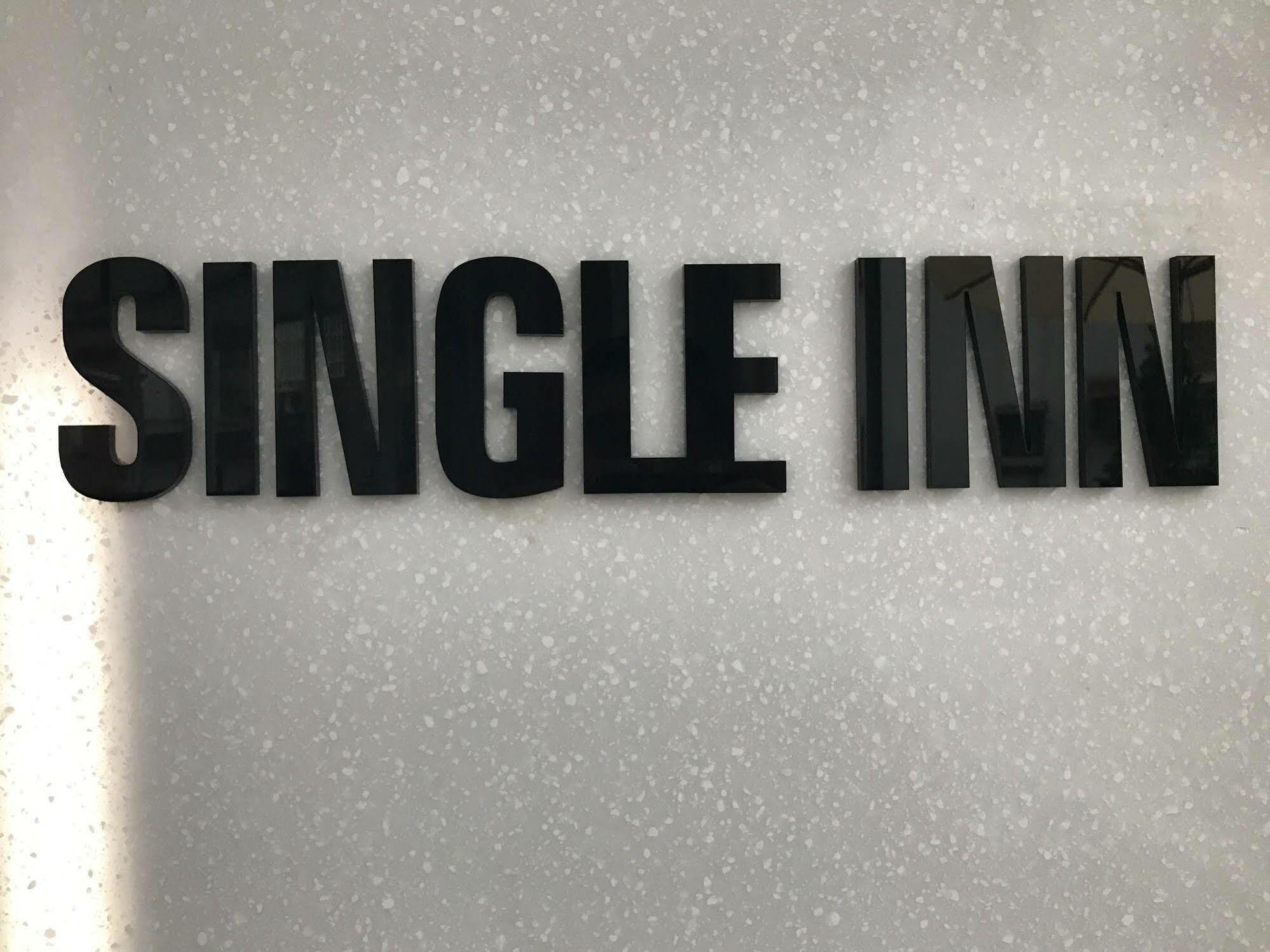 Single Inn - Tajpej Buitenkant foto